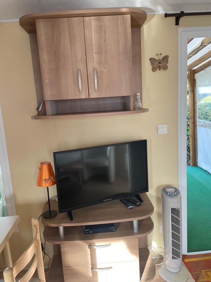 Mobil Home Parfait Etat Sur Camping Arvert Екстериор снимка