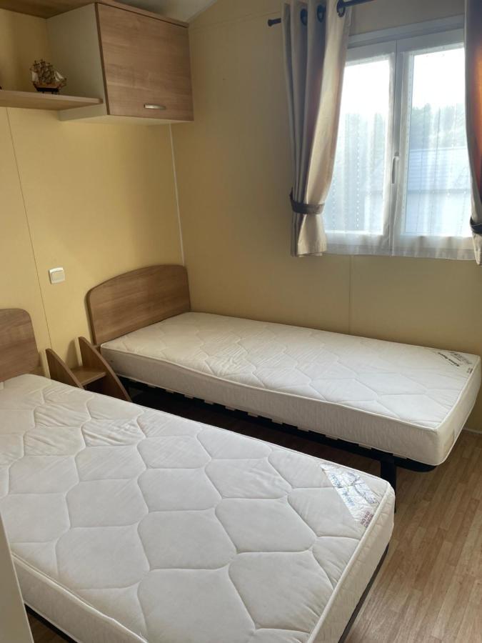 Mobil Home Parfait Etat Sur Camping Arvert Екстериор снимка