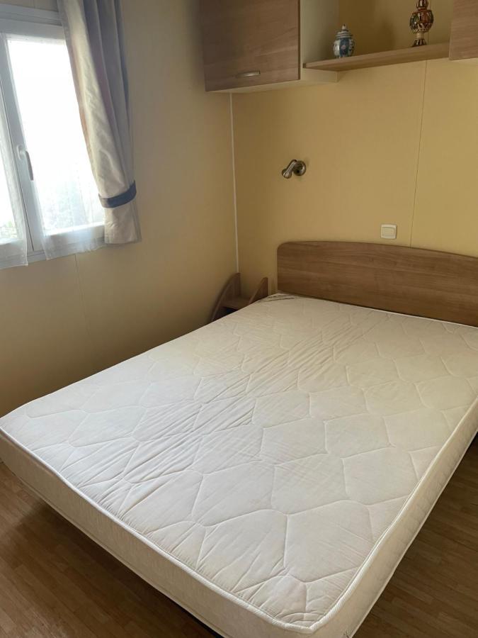 Mobil Home Parfait Etat Sur Camping Arvert Екстериор снимка